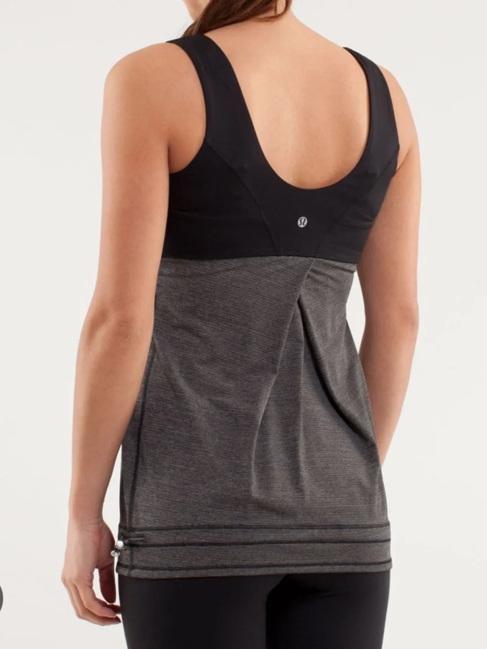 EUC Lululemon Run: Tame Me Tank Black Gray First Release- Size 4